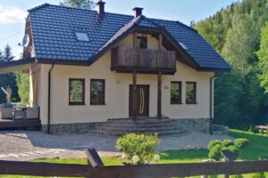 Agroturystyka Nowy Gierałtów – Twój spokojny azyl w sercu Masywu Śnieżnika