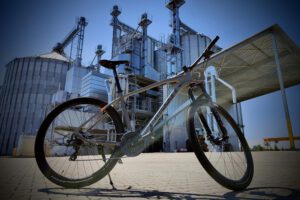 Madani Cabrero – rower terenowo-turystyczny dla wymagających rowerzystów