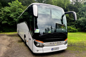 Komfort, bezpieczeństwo i profesjonalizm – wynajem autokarów z Duet Trans
