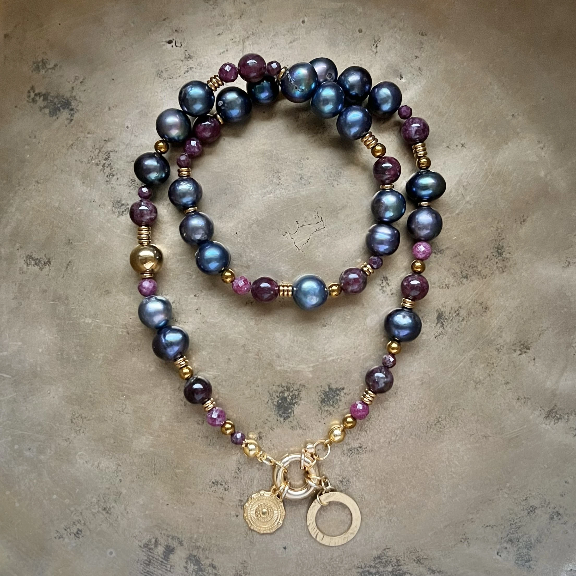 Bliskość natury na co dzień – odkryj urok naszyjników z kamieni naturalnych od Magyo